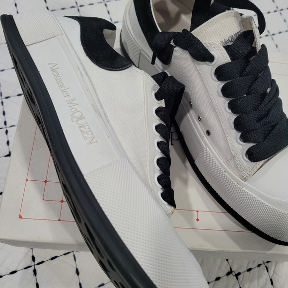 ALEXANDER MC QUEEN SNEAKERS ⚘️RESERVED⚘️ - Picture 3 of 6
